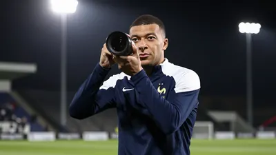 Preston Sign French Midfielder Leo Leroy from Basel