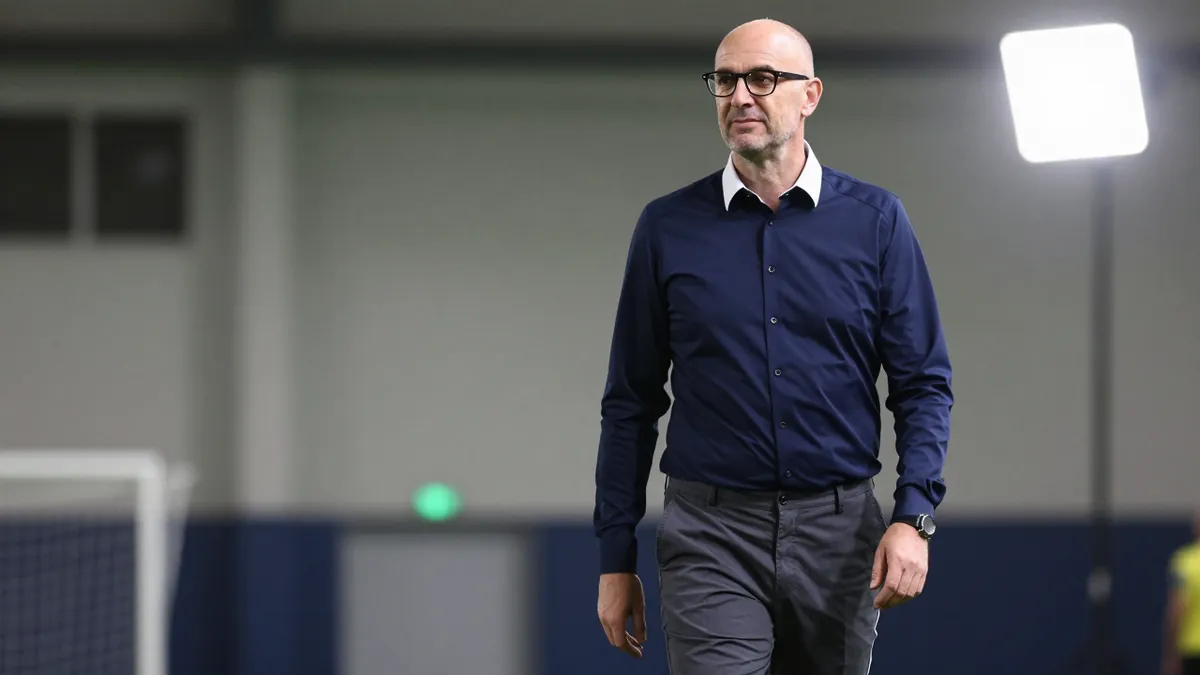 Preston North End Boss Wants Wingers to Complete Squad